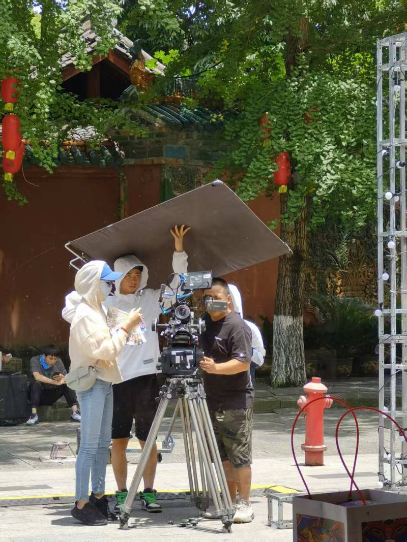 连云区TVC拍摄公司：资深团队坐镇，打造现象级广告作品的幕后推手