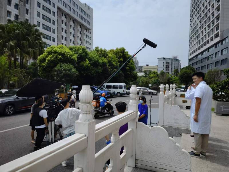 连云区广告片拍摄公司低成本实现高规格制作的诀窍